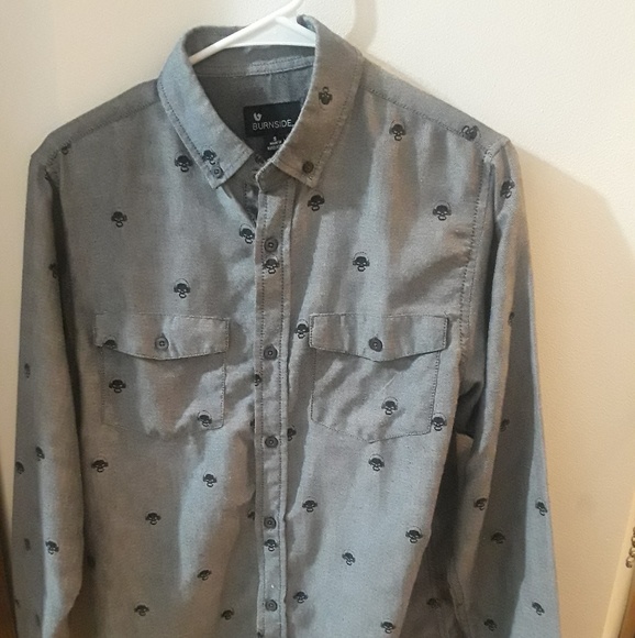 burnside Other - Burnside grey button-down skulls w/ headphone